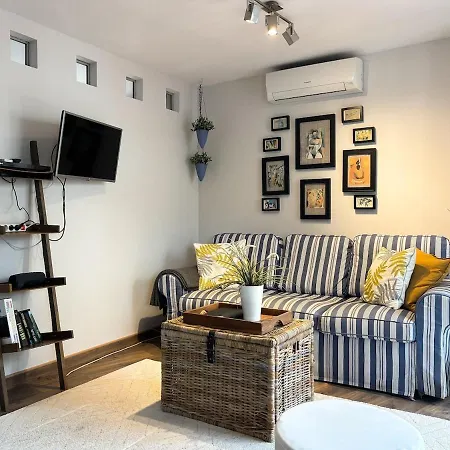 Apartment Upea Picasso Garden!